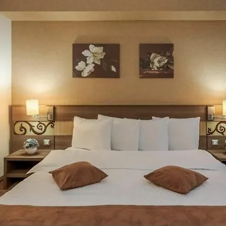 Rin Grand Hotel *