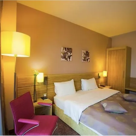 Hotel Rin Grand
